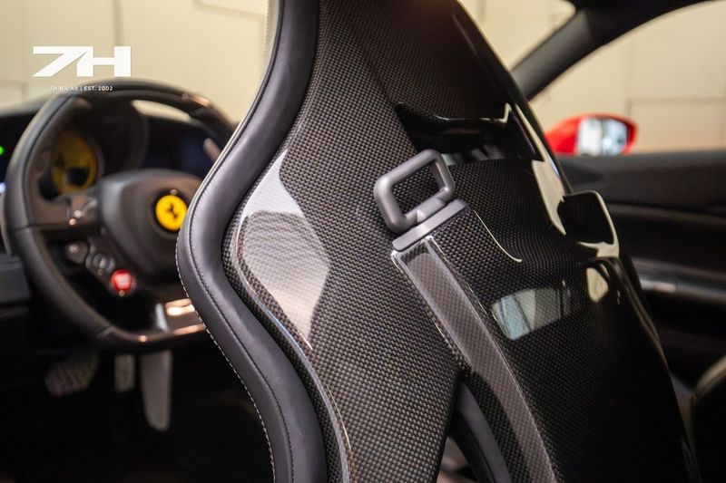 Ferrari 488 bild 21