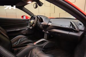 Ferrari 488 bild 19