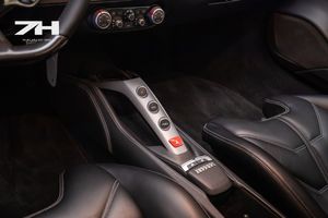 Ferrari 488 bild 18