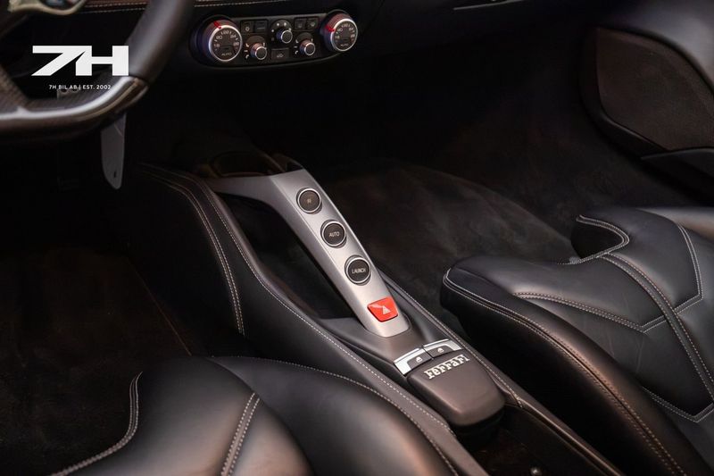 Ferrari 488 bild 18
