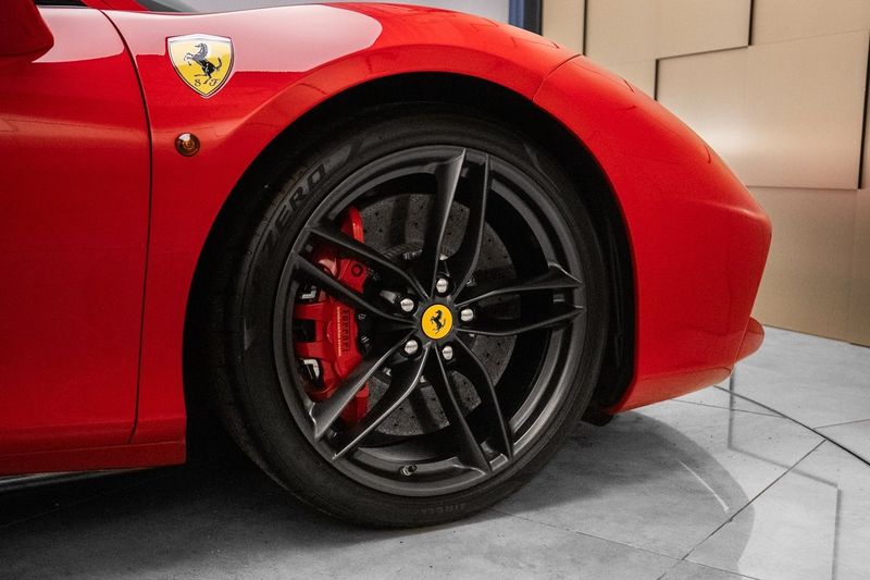 Ferrari 488 bild 13