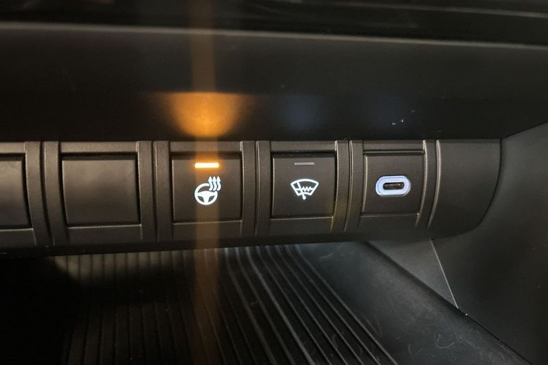 Toyota C-HR bild 24