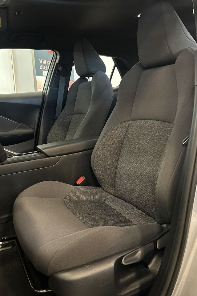 Toyota C-HR bild 11