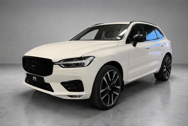 Volvo XC60 D4 AWD Geartronic R-Design Drag Värmare Kamera Navi - 2018