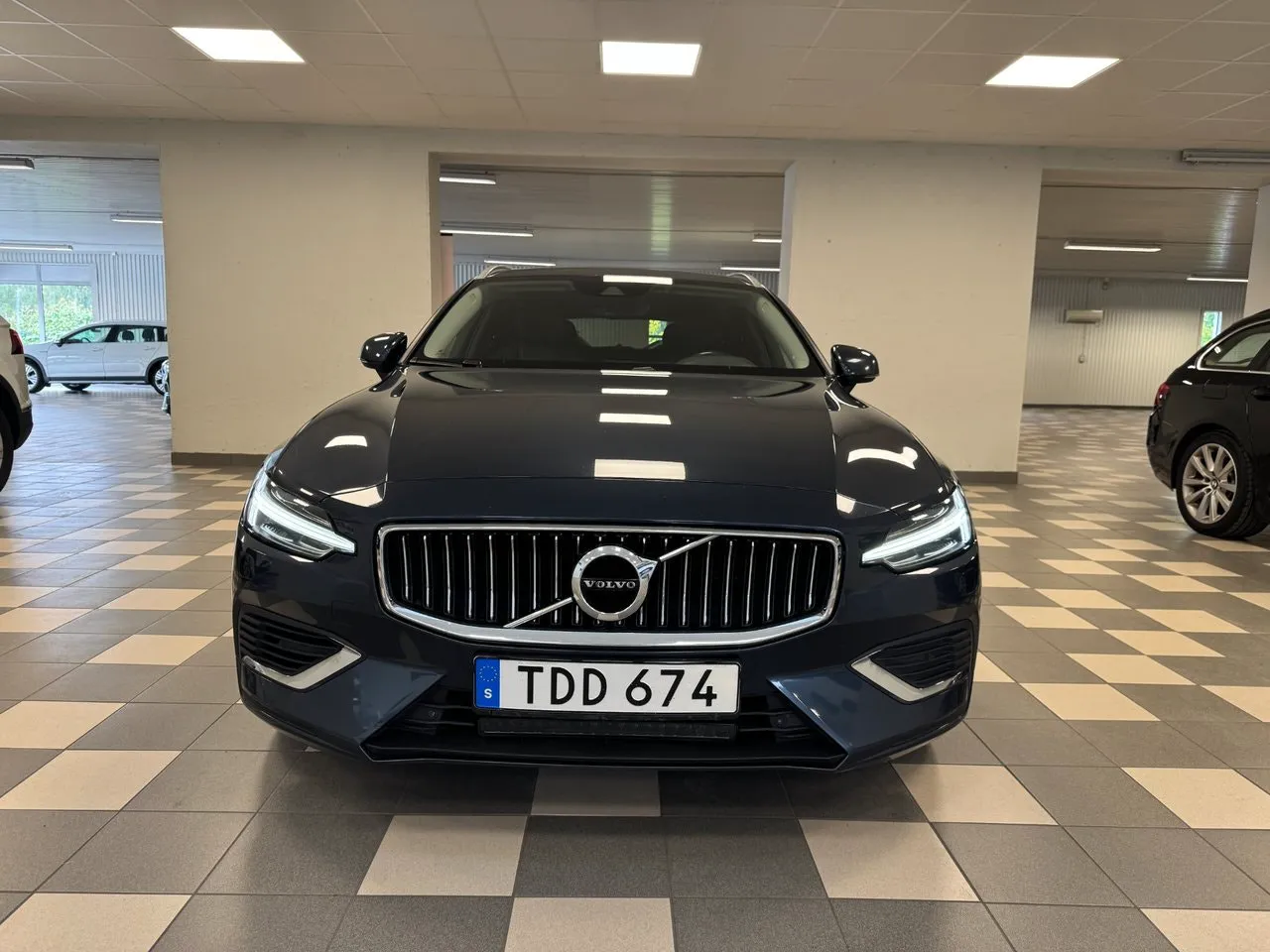 Vehicle image 2