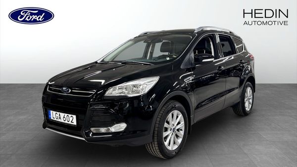 Ford Kuga Titanium / Dragkrok / Ny kamrem / - 2016