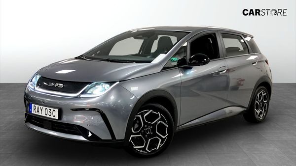 BYD Dolphin Comfort 60.4 kWh 97% SOH Värmare Navi Carplay - 2023