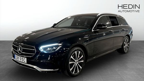 Mercedes E300 T de T DE 306HK 4MATIC KAMERA DRAG VÄRMARE - 2023