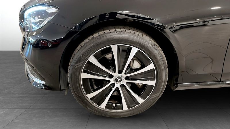 Mercedes E300 bild 9