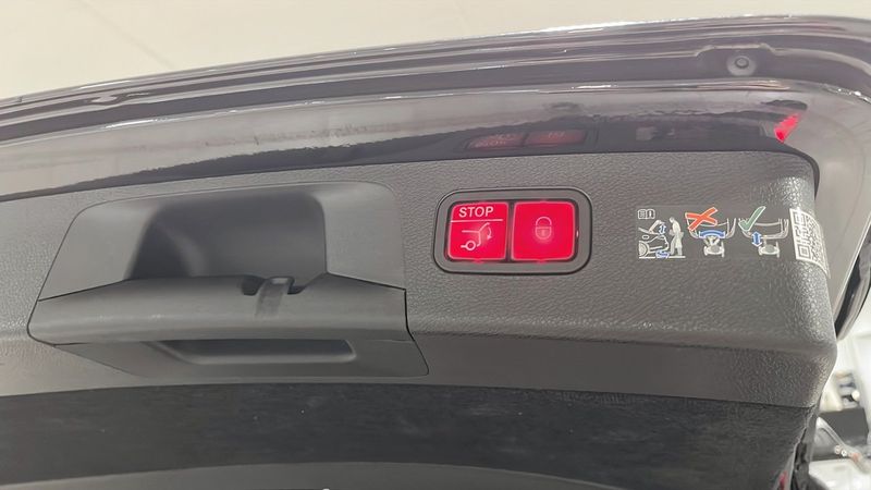 Mercedes E300 bild 18