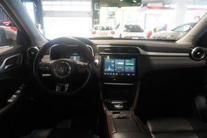 MG ZS EV bild 7