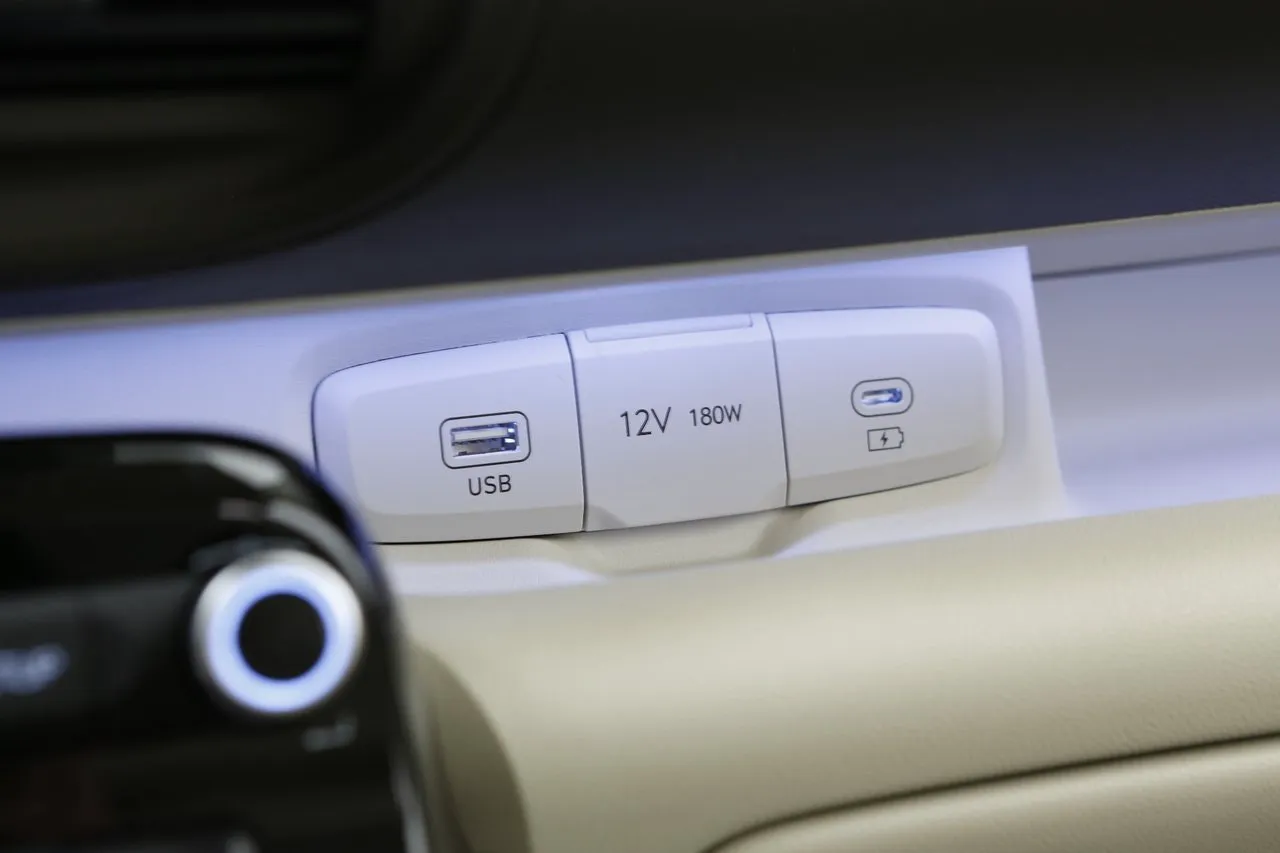 Vehicle image 20