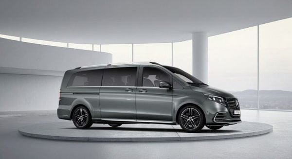 Mercedes V300 d 4MATIC Extra Lång 7-Sits AMG-LINE - 2027