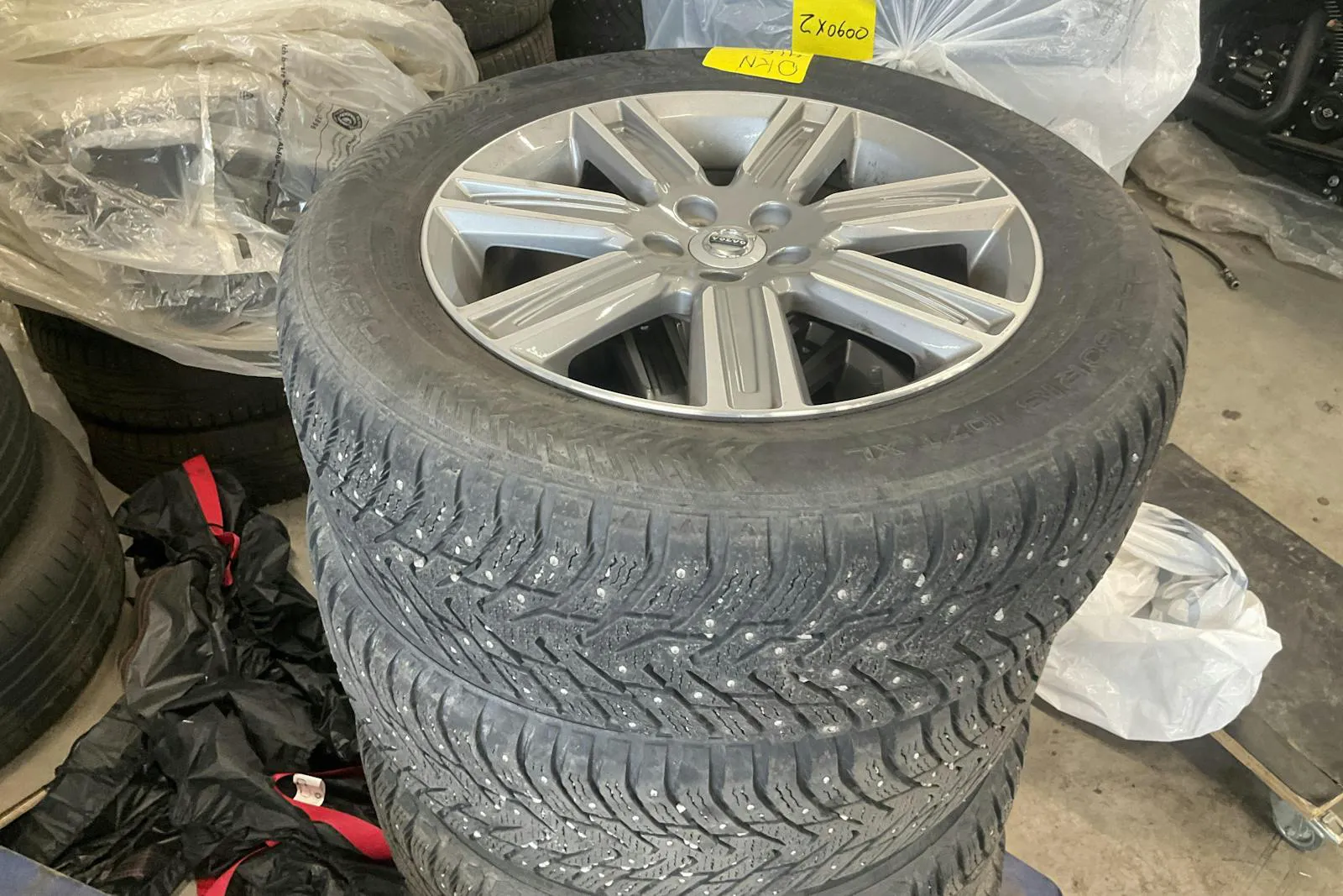 Vehicle image 18