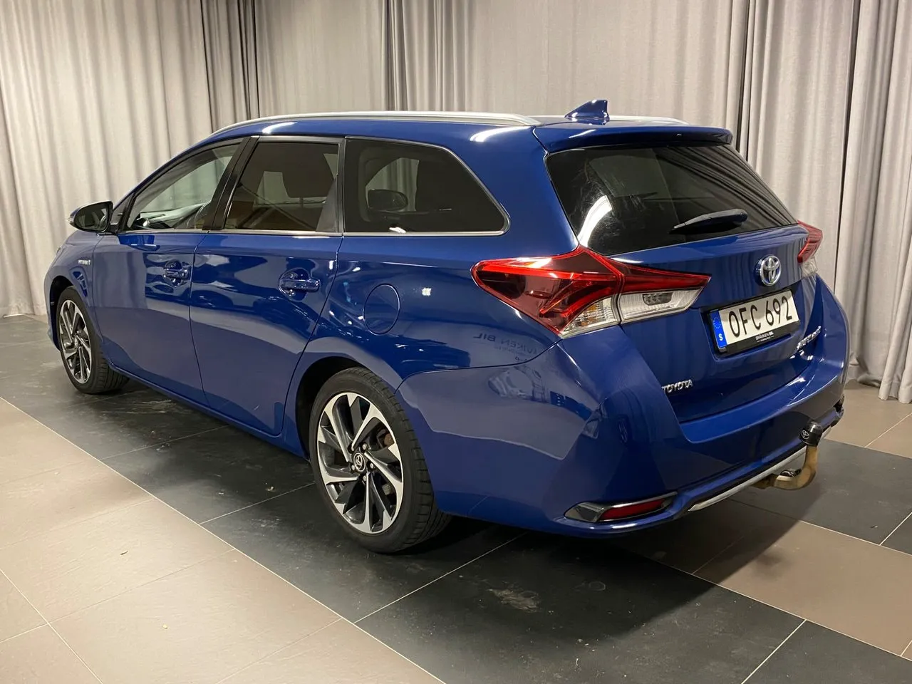 Vehicle image 2