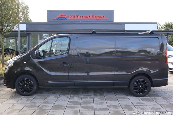 Renault Trafic 2.0 Blue dCi 170 Van 2.9t 170hk 3 sits Navi Aut Racing - 2021