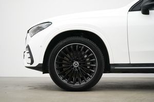 Mercedes GLC300 bild 2