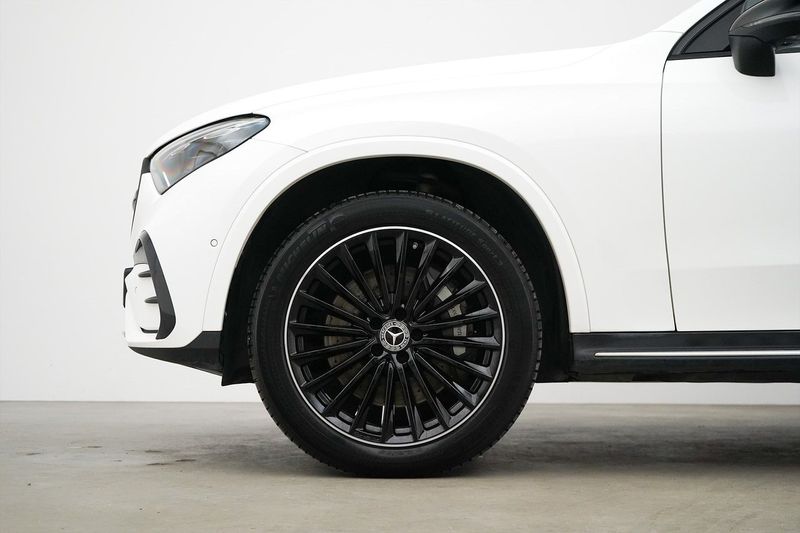 Mercedes GLC300 bild 2