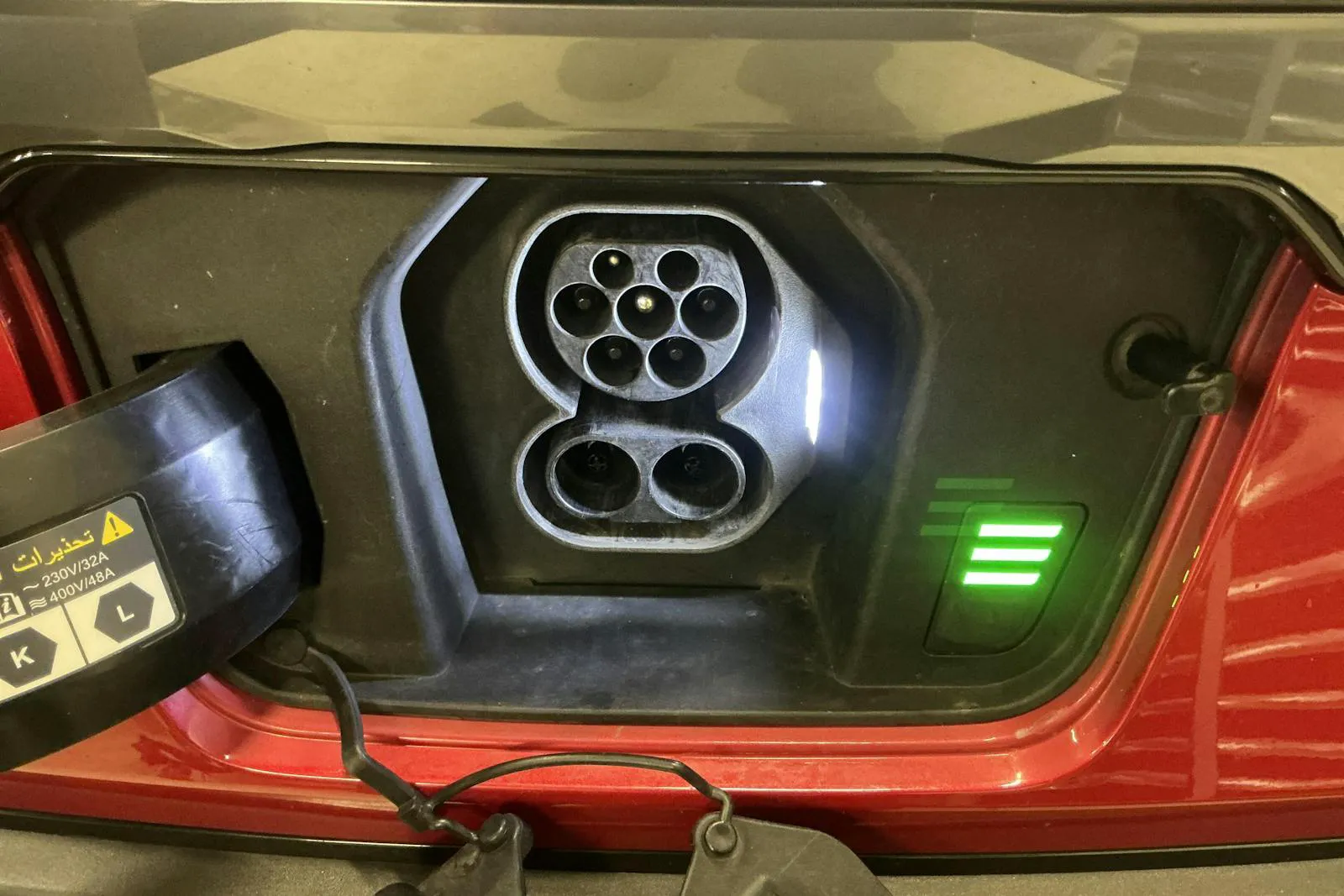 Vehicle image 16