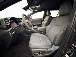 Lexus RZ bild 15