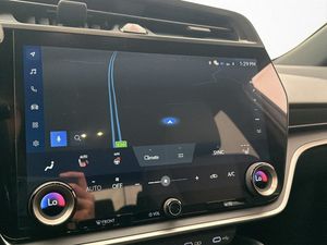 Lexus RZ bild 24