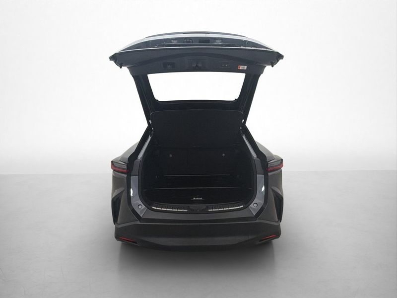 Lexus RZ bild 19