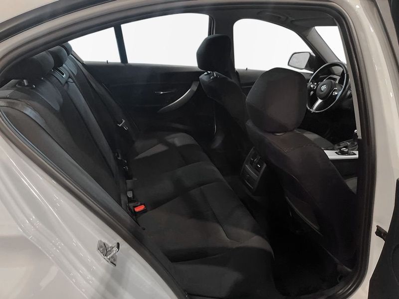 BMW 316 bild 8