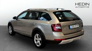 Skoda Octavia bild 2