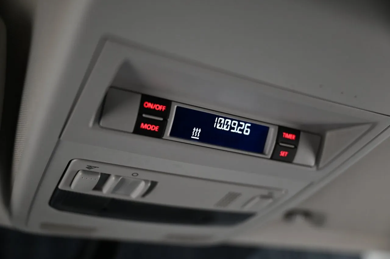Vehicle image 22