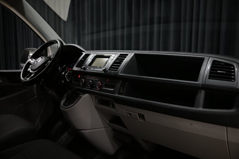 Volkswagen Caravelle bild 32