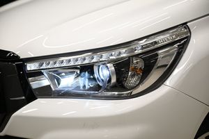 Toyota Hilux bild 3