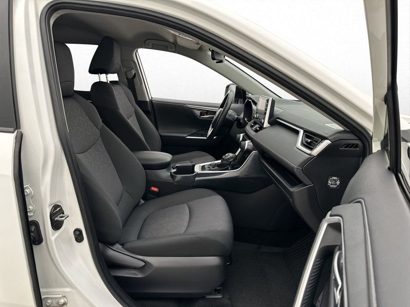 Toyota RAV4 bild 28