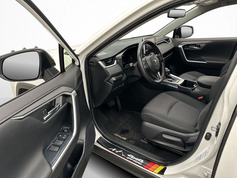 Toyota RAV4 bild 11