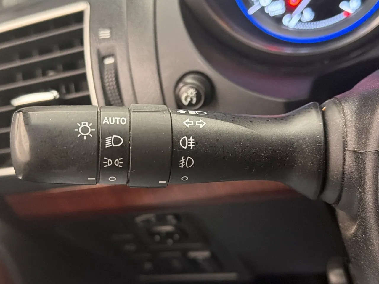 Vehicle image 33