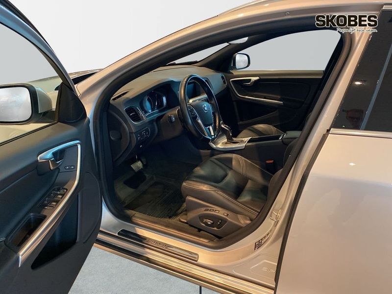 Volvo V60 bild 8