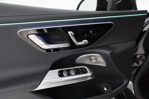 Mercedes E300 bild 18