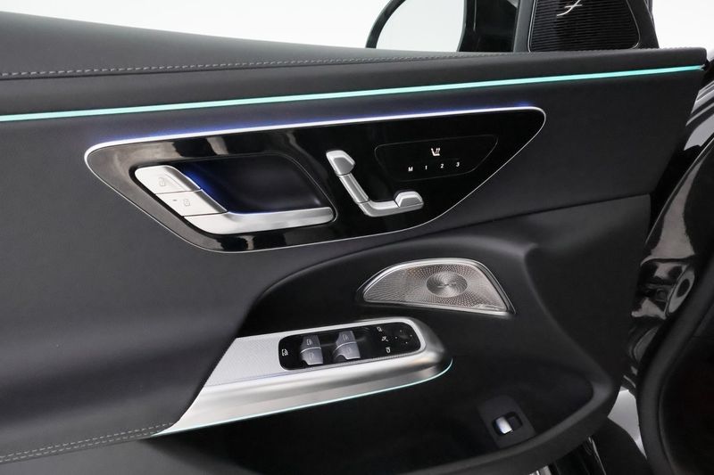 Mercedes E300 bild 18