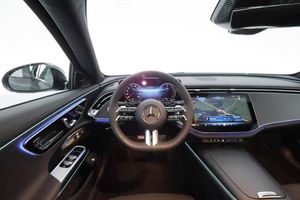 Mercedes E300 bild 10
