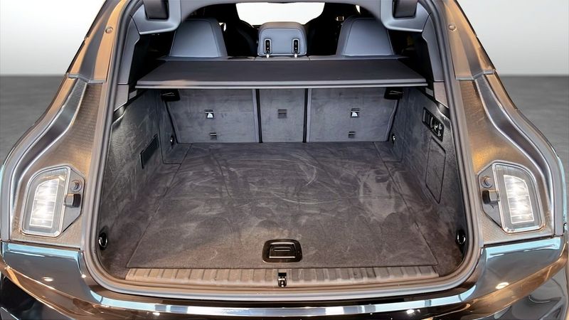 BMW iX bild 10