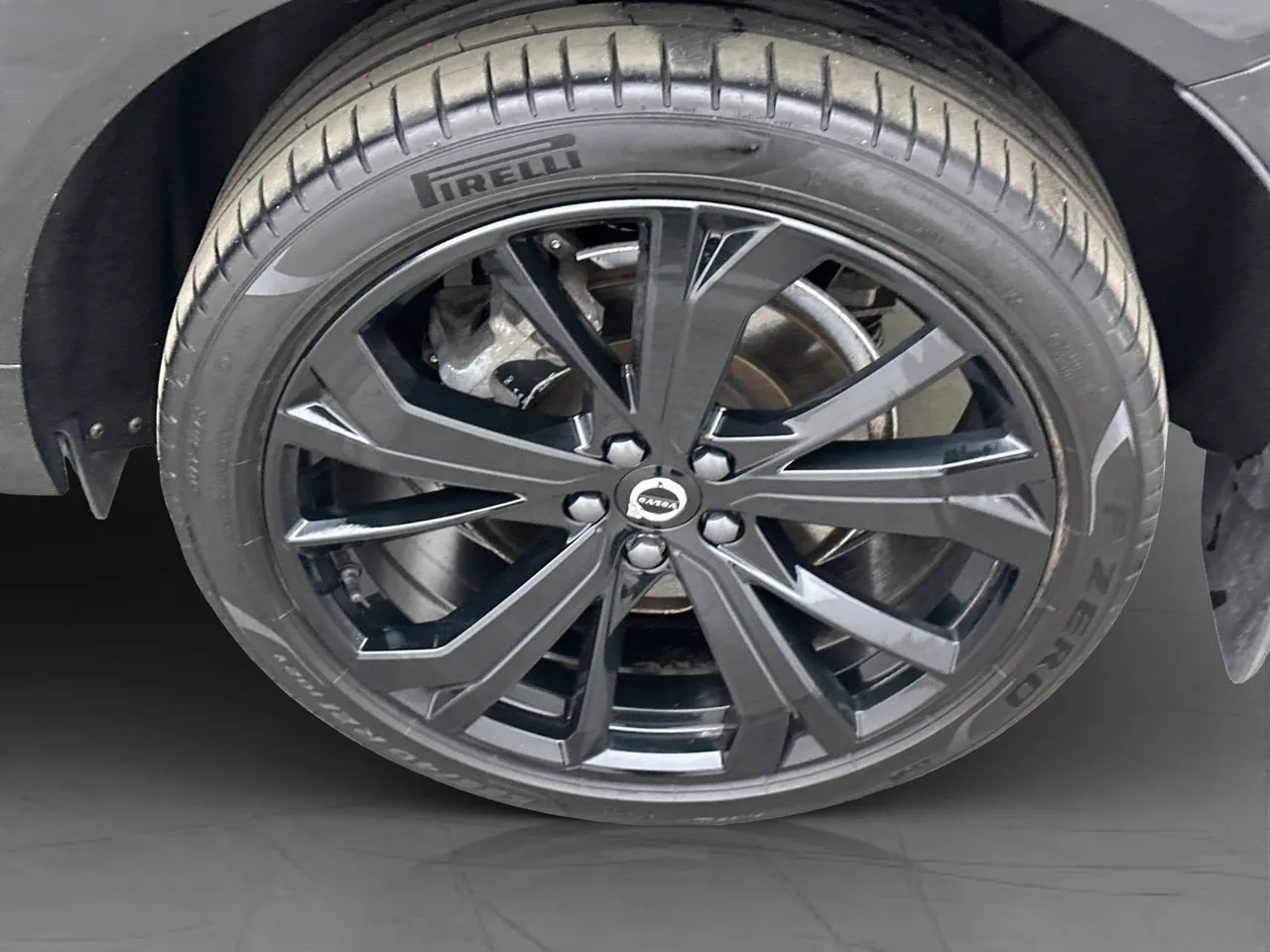Vehicle image 35