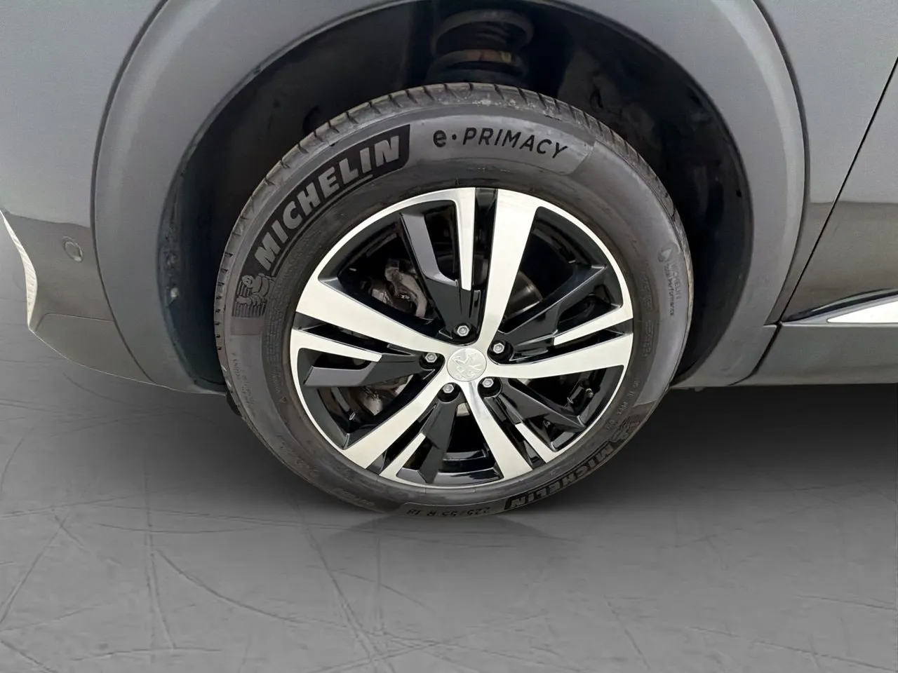 Vehicle image 36