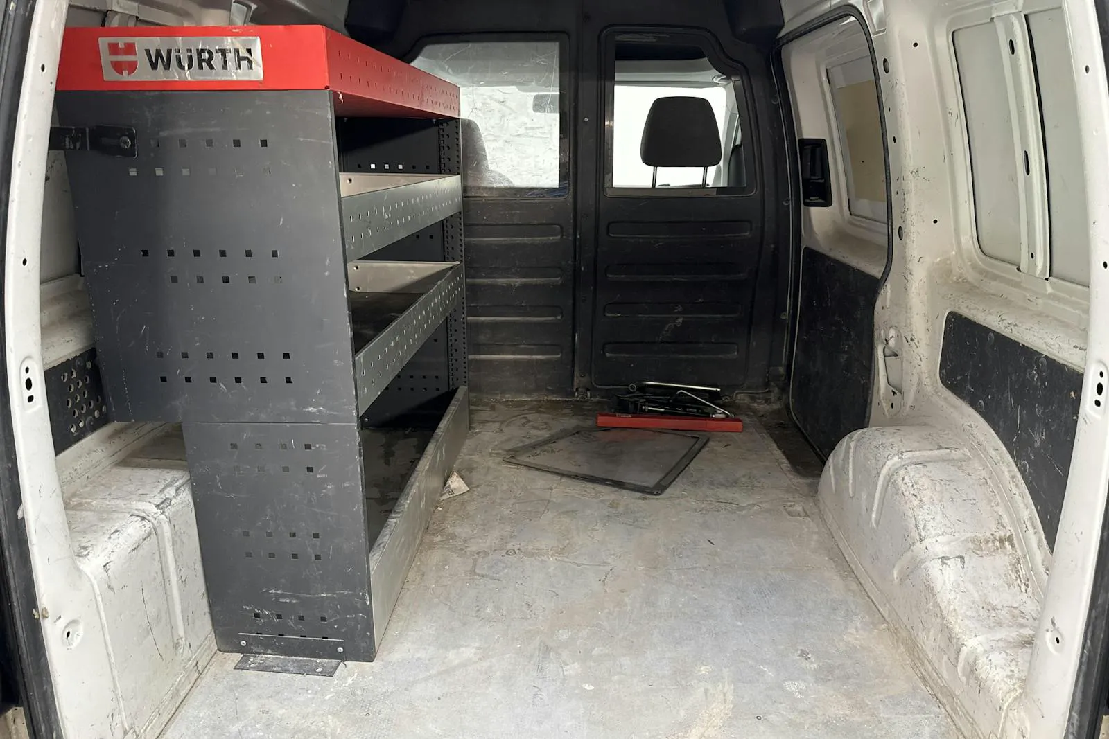 Vehicle image 7