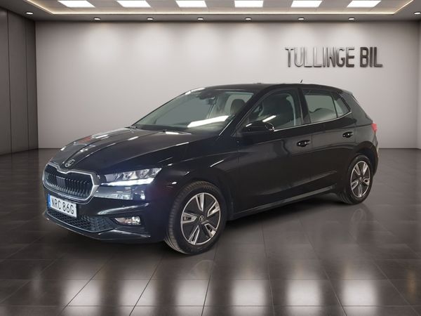 Skoda Fabia 1.0 TSI 110HK Comfort Style Aut PDC Kamera Lågmil - 2023