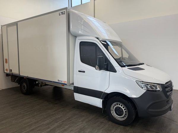 Mercedes Sprinter 317 CDI Volymskåp BG-lyft Sidodörr D-värm Kamera - 2023