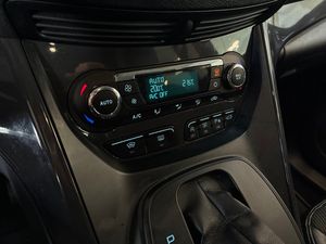 Ford Kuga bild 22