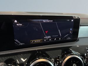 Mercedes CLA180 bild 15