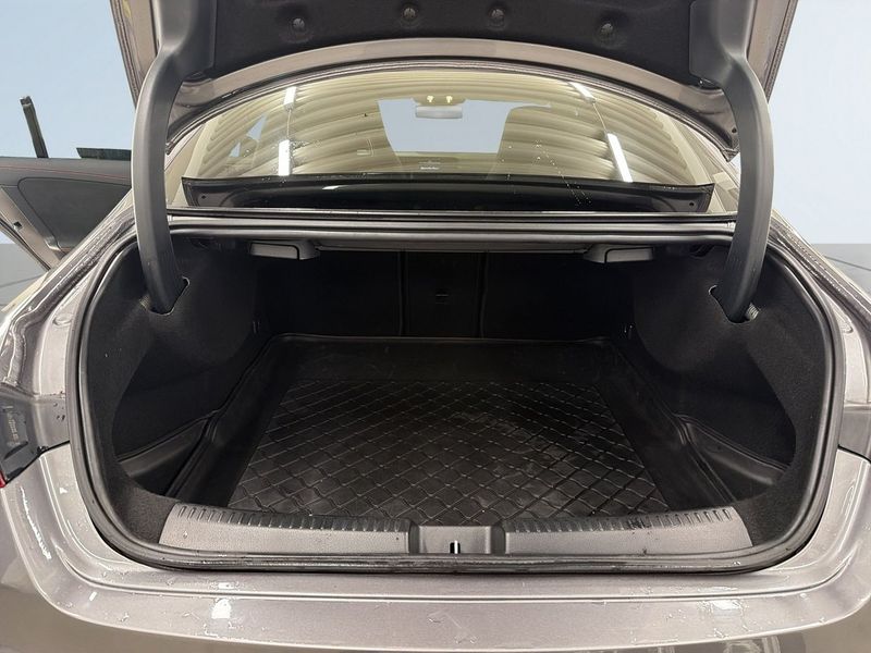 Mercedes CLA180 bild 12