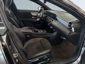 Mercedes CLA180 bild 10