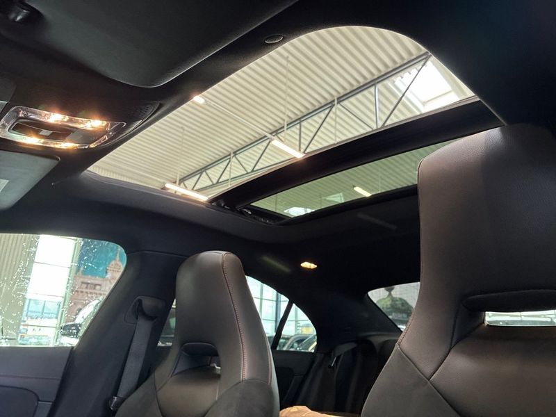 Mercedes CLA180 bild 19