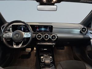 Mercedes CLA180 bild 8